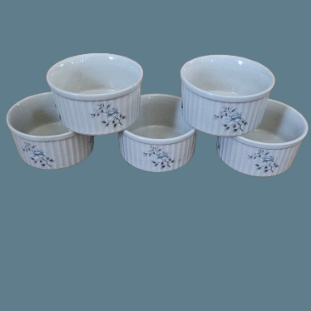 Vintage SOUTHAMPTON STONEWARE Ramekins Set Of 5